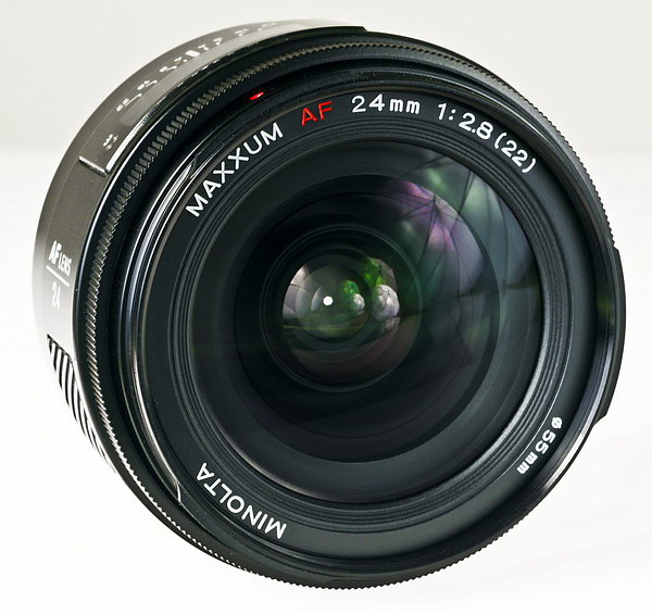 Minolta AF 24mm F⁄2.8 review