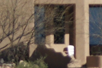Janfeb2011/t70200f28ctr200.jpg